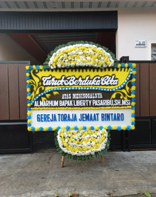 Papan Bunga Duka di Tirtomoyo